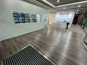 窗簾推薦｜駿熠集團｜PVC塑膠地板｜上允窗簾