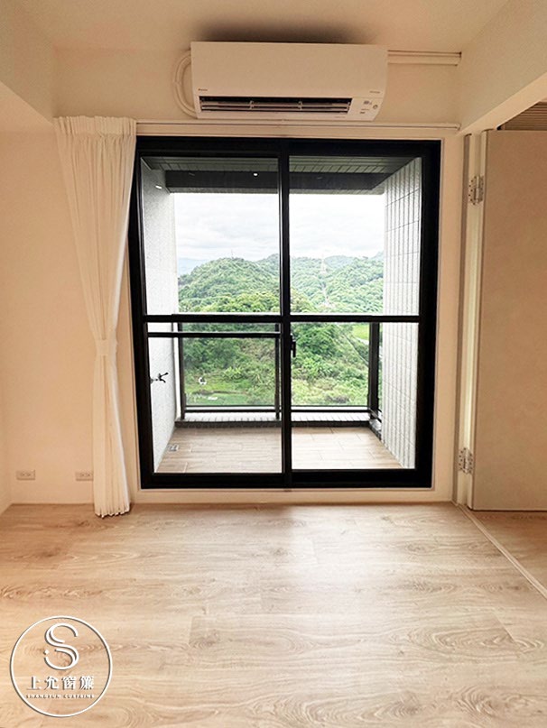 以紗簾打造天然山水畫-陽光與美景共存｜上允窗簾-1