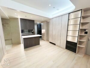 鄭小姐的舒適新居：SPC卡扣地板帶來的5大優點｜上允窗簾-2