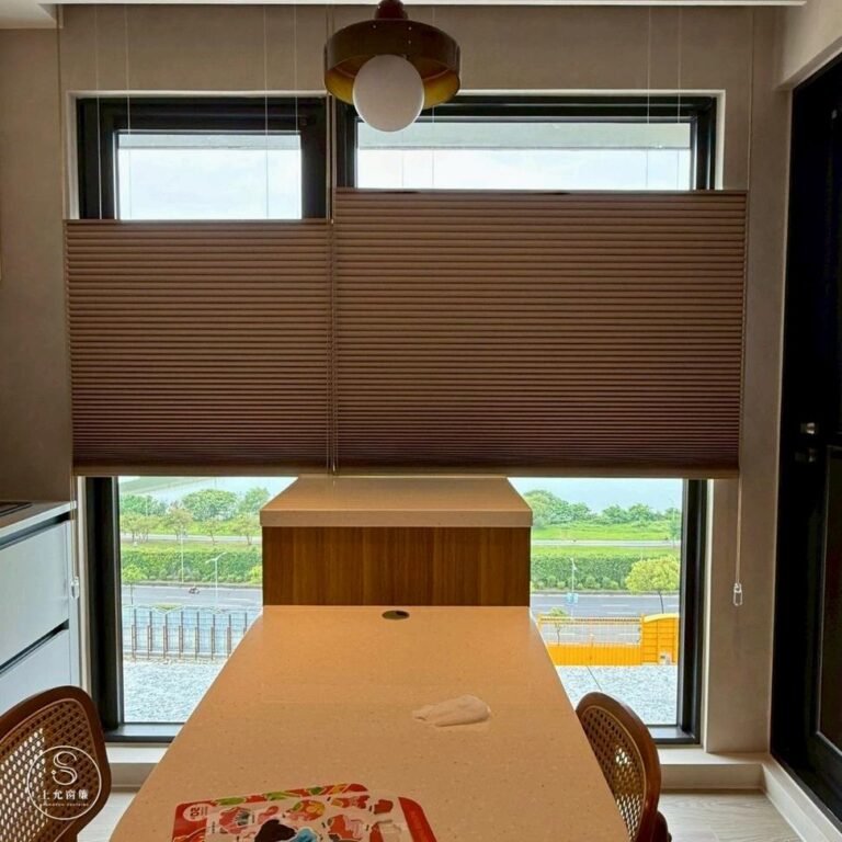 蜂巢簾讓您的餐廳風格大變身｜上允窗簾-2