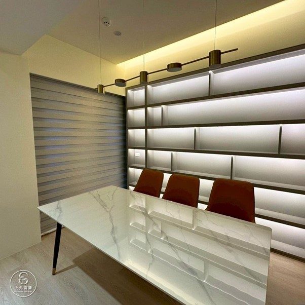 餐廳窗簾首選：調光簾讓空間更有層次美-1