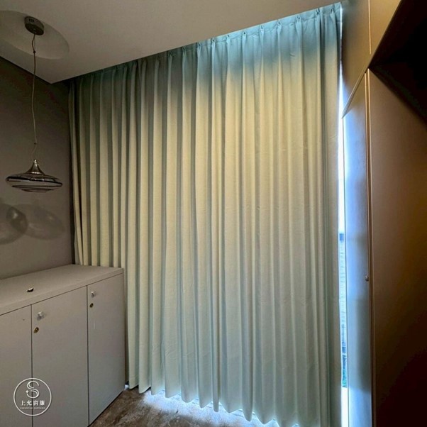 臥室遮光布簾怎麼選？無接縫設計讓你一覺到天亮-1