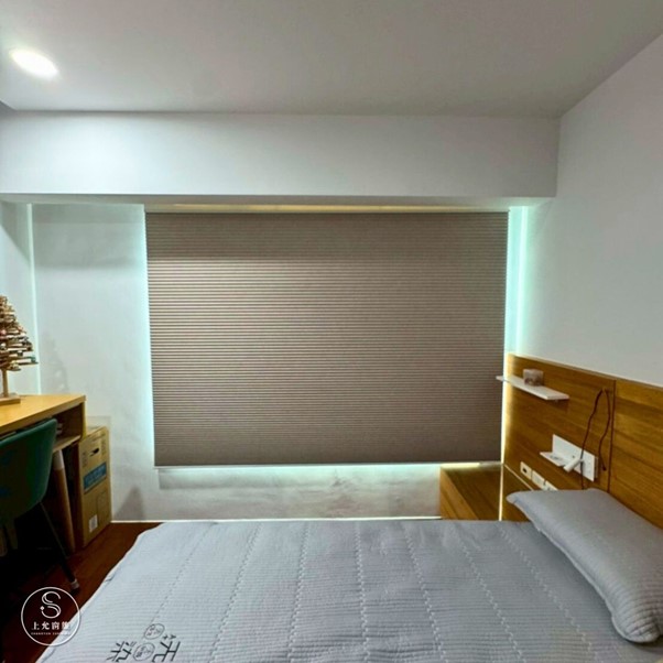 臥室想保暖又不悶？蜂巢簾的空氣隔層如何發揮魔力？-3