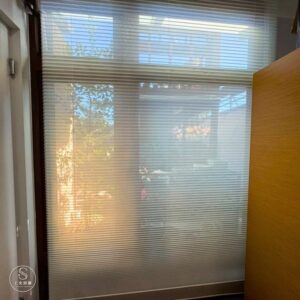 臥室電動窗簾選蜂巢簾的理由：美觀、安靜、隔熱一次到位-3