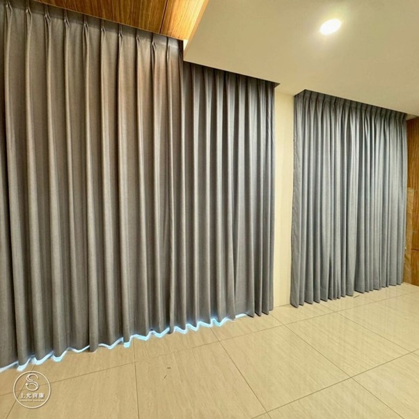 客廳裝遮光布簾的 5 大好處:降溫、隱私、隔音一次到位-4