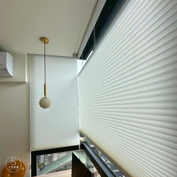 蜂巢簾怎麼選？書房安裝循環型上下開的 5 大關鍵-2