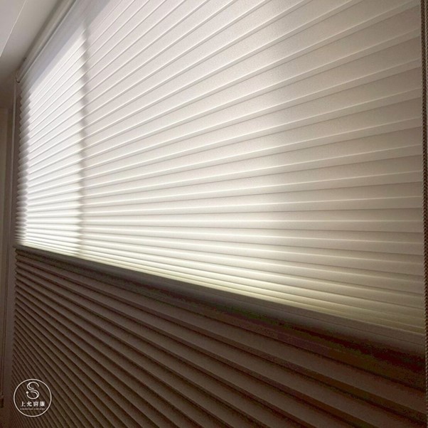 別讓窗簾毀了你的睡眠！挑選蜂巢簾的 5 個關鍵密技-4